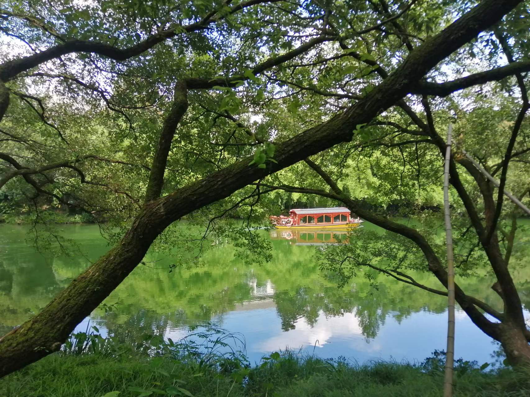 實際發生的費用，未能及時取得該費用的有效憑證，是否可以在企業所得稅稅前扣除?